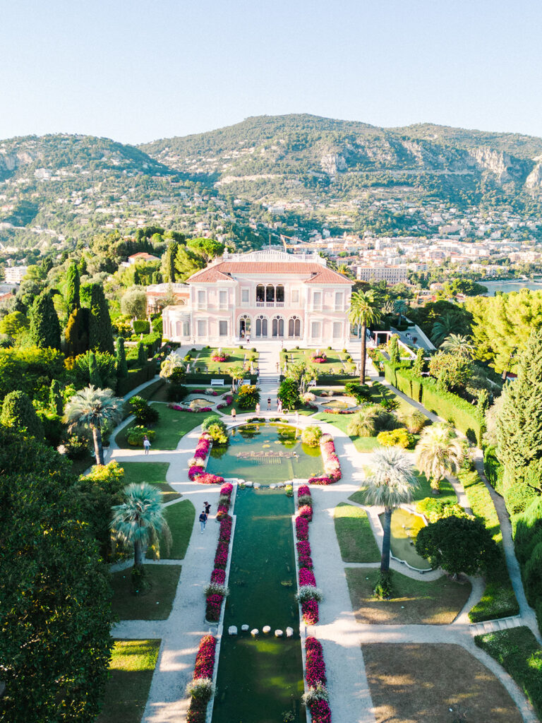 Stunning proposal photos at the Villa Ephrussi, Saint-Jean-Cap-Ferrat