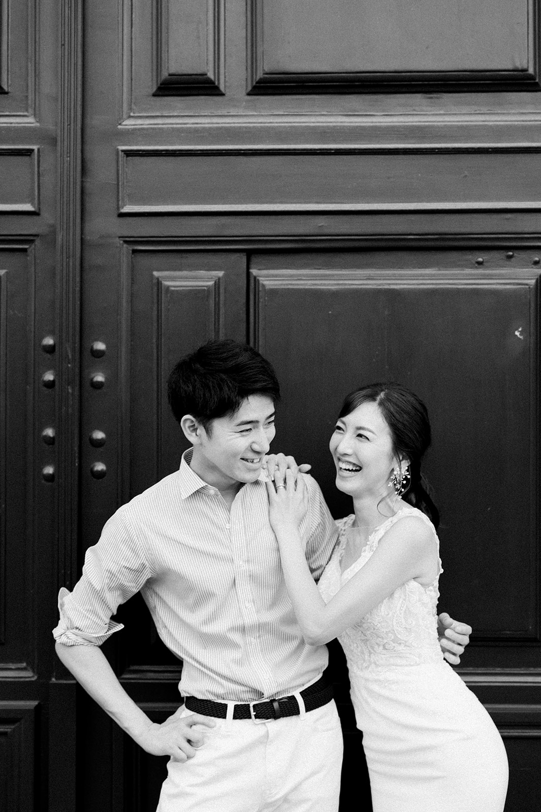 Editorial-style engagement session in Nice old town with golden light