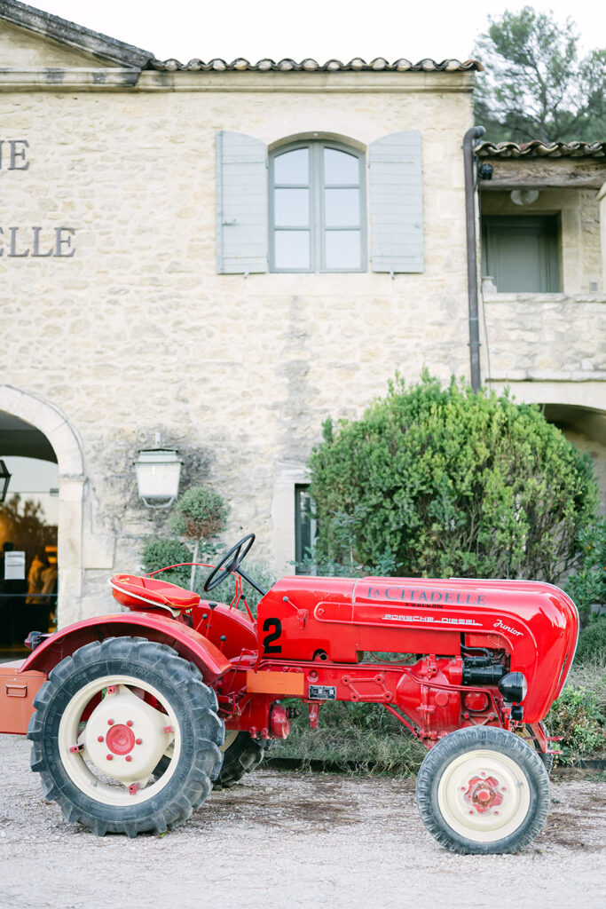 Intimate welcome dinner in a vineyard estate near Gordes, Provencetimate welcome dinner in a vineyard estate near Gordes, Provence