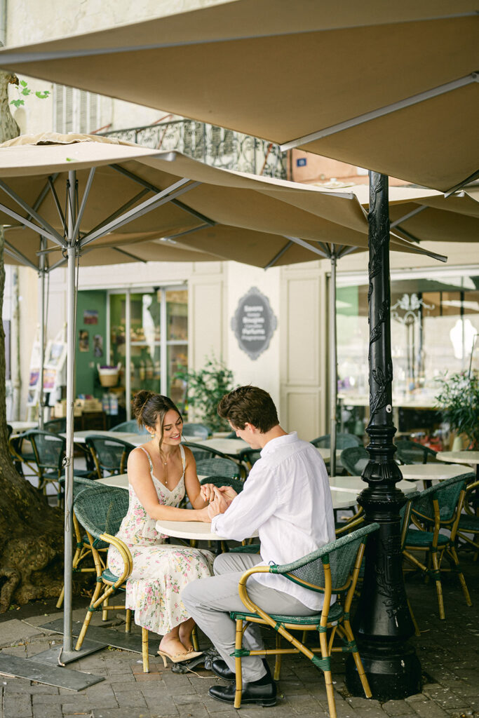 Luxury wedding farewell brunch in L’Isle-sur-la-Sorgue, Provence, along the charming canals