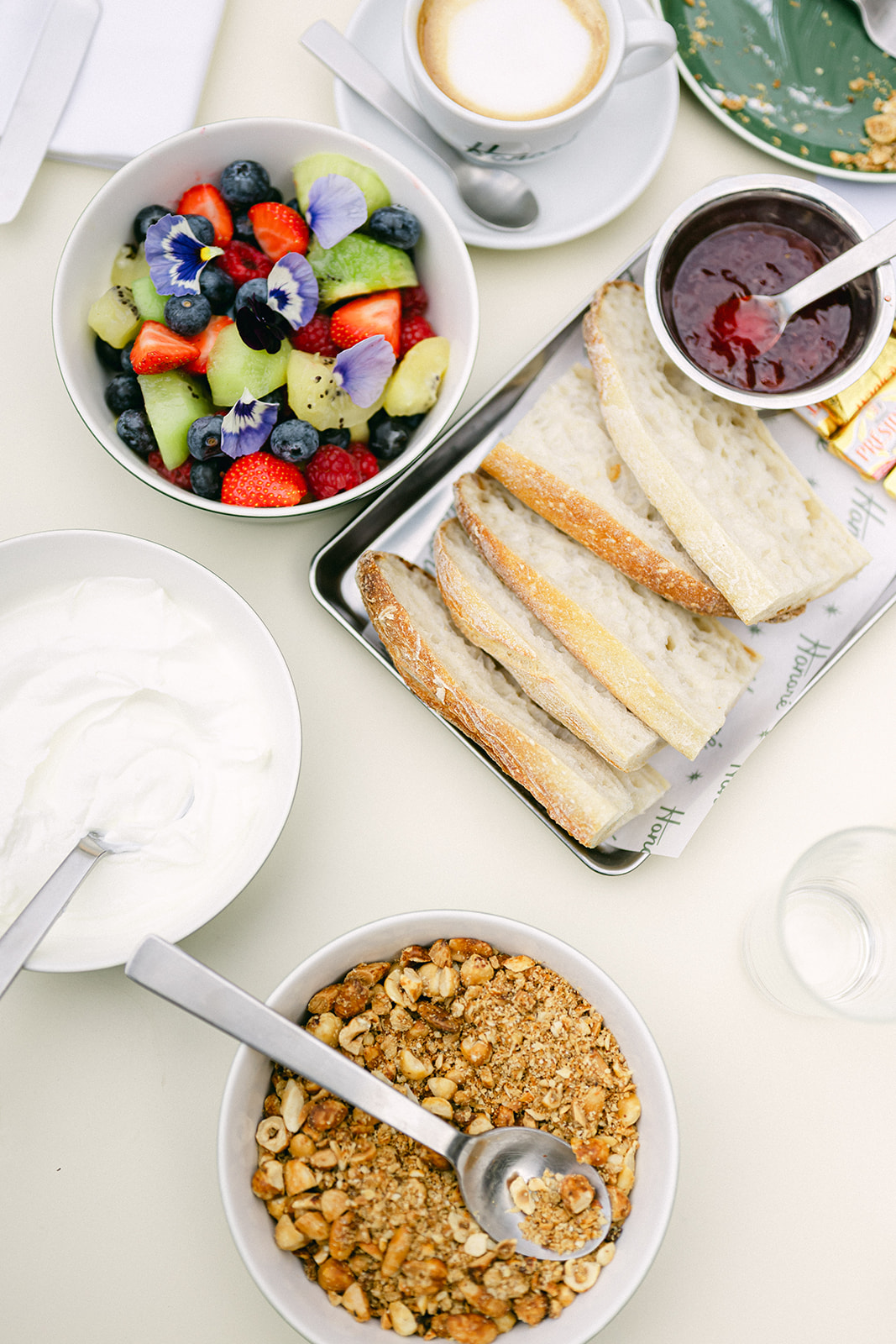 Luxury wedding farewell brunch in L’Isle-sur-la-Sorgue, Provence, along the charming canals