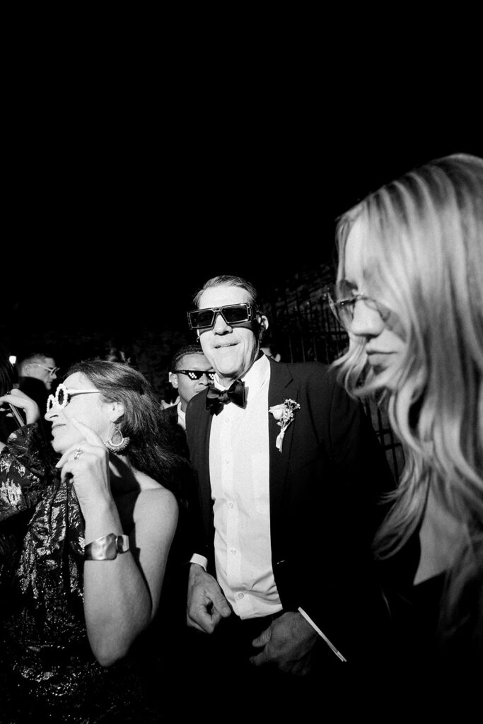 Luxury editorial wedding at Bastide de Laurence, Provence, with elegant white floral decorations